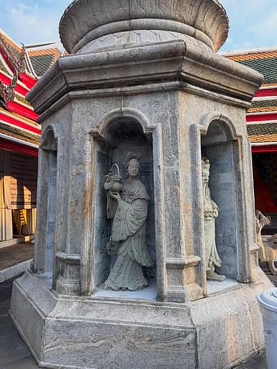 ಈ ದೇವಾಲಯದ ಕಲಾಕೃತಿಗೆ ಧ್ರುತಿ ರಾಜ್‌ಕುಮಾರ್ ಮನಸೋತಿದ್ದಾರೆ.