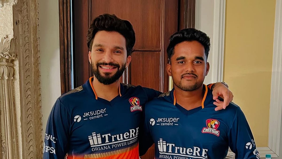 ತಂದೆ ಲಾರಿ ಚಾಲಕ, ಕ್ರಿಕೆಟ್ ಪ್ರೀತಿ: ಕನಸು ನನಸಾಗಿಸಿಕೊಂಡ RCB ವೇಗಿಯ ಕಥೆ ಇದು