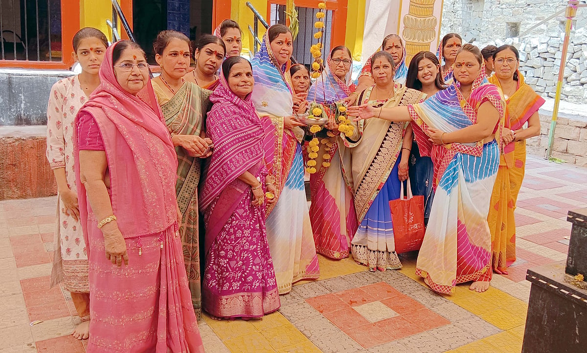 ತೊಟ್ಟಿಲು ತೂಗಿ ರಾಮನವಮಿ ಆಚರಣೆ