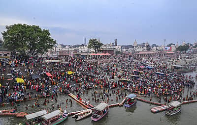 ಸರಾಯು ತಟದಲ್ಲಿ ರಾಮ ನಾಮ ಜಪ..