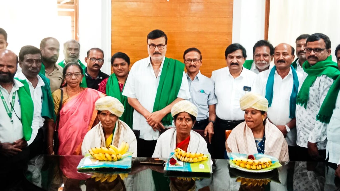 ಮೈಸೂರಿನಲ್ಲಿ ಮಹಿಳಾ ದಿನಾಚರಣೆ: ಕೃಷಿ ಕಾರ್ಮಿಕ ಮಹಿಳೆಯರಿಗೆ ಸನ್ಮಾನ