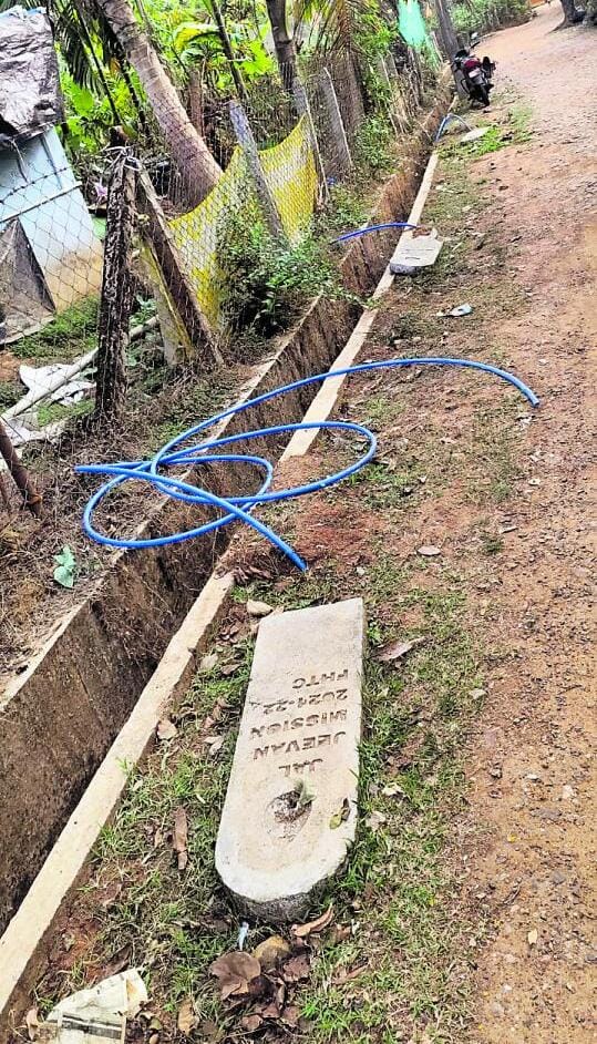 ಜೊಯಿಡಾಕ್ಕೆ ಹರಿಯದ ಜೆಜೆಎಂ ನೀರು: ನಾಲ್ಕು ವರ್ಷ ಕಳೆದರೂ ಮುಗಿಯದ ಕಾಮಗಾರಿ