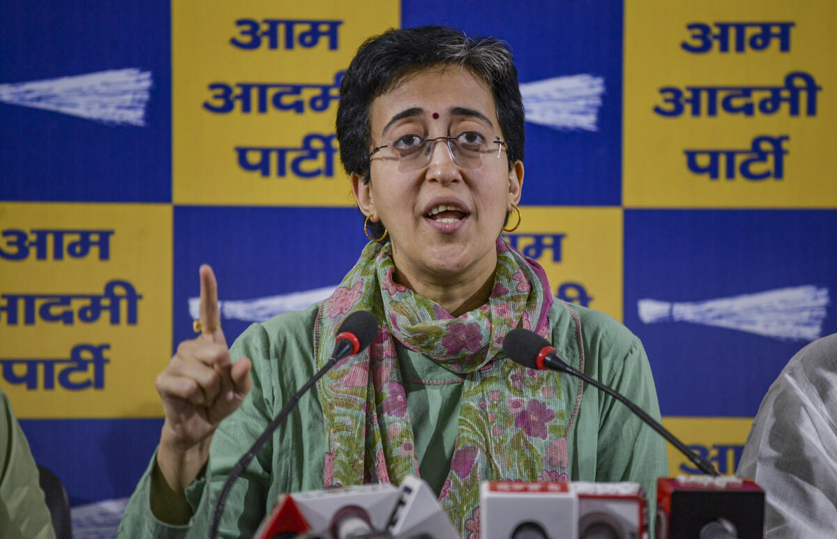 ಬಿಜೆಪಿ ವಿರುದ್ಧ ಮಾತನಾಡಲು ರಾಘವ್ ಛಡ್ಡಾಗೆ ಭಯವೇಕೆ?: ಮಾಜಿ ಮುಖ್ಯಮಂತ್ರಿ ಅತಿಶಿ