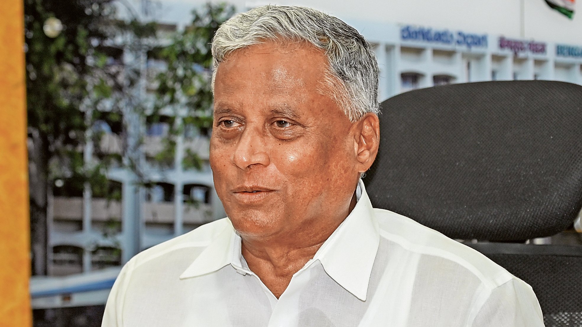 ಸಿದ್ದರಾಮಯ್ಯ ಅವರಷ್ಟು ಸೋಮಾರಿ ನಾನಲ್ಲ: ಸೋಮಣ್ಣ ತಿರುಗೇಟು