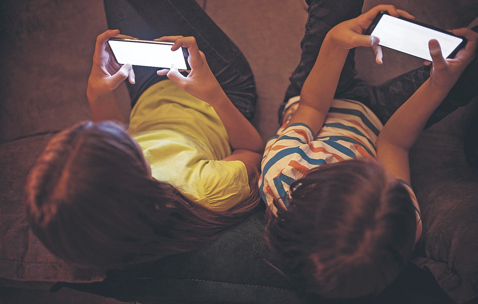 ಮಹಾರಾಷ್ಟ್ರದ ಈ ಜಿಲ್ಲೆಯಲ್ಲಿ ಪ್ರತಿದಿನ 2 ಗಂಟೆ ಮೊಬೈಲ್, ಟಿವಿ ವೀಕ್ಷಣೆ ನಿಷೇಧ!