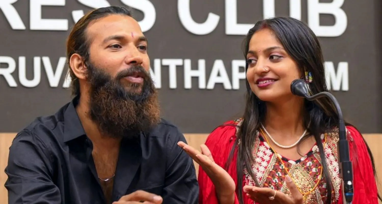 ‘ಕುಂಭಮೇಳ’ದ ಮೊನಾಲಿಸಾ ಪತಿ ಫರ್ಮಾನ್ ಖಾನ್ ವಿರುದ್ಧ ಪೋಕ್ಸೊ ಪ್ರಕರಣ ದಾಖಲು