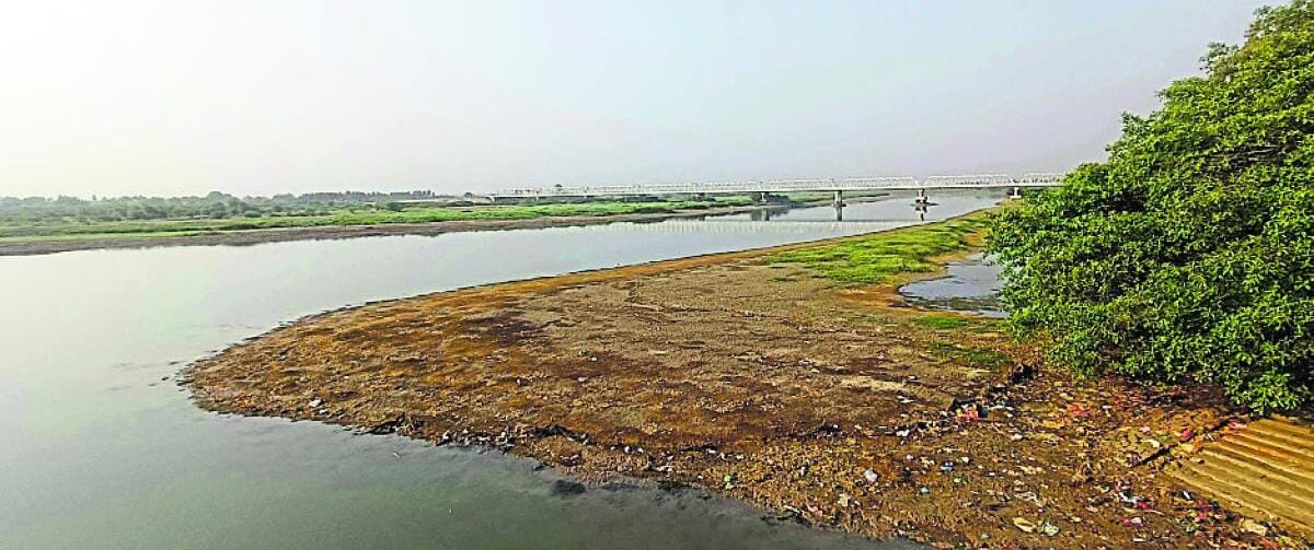 ವಾಡಿಕೆಗೂ ಮುನ್ನವೇ ತಗ್ಗಿದ ಕೃಷ್ಣಾ, ಮಲಪ್ರಭಾ ನೀರಿನ ಮಟ್ಟ :  ಜನರಲ್ಲಿ ಆತಂಕ