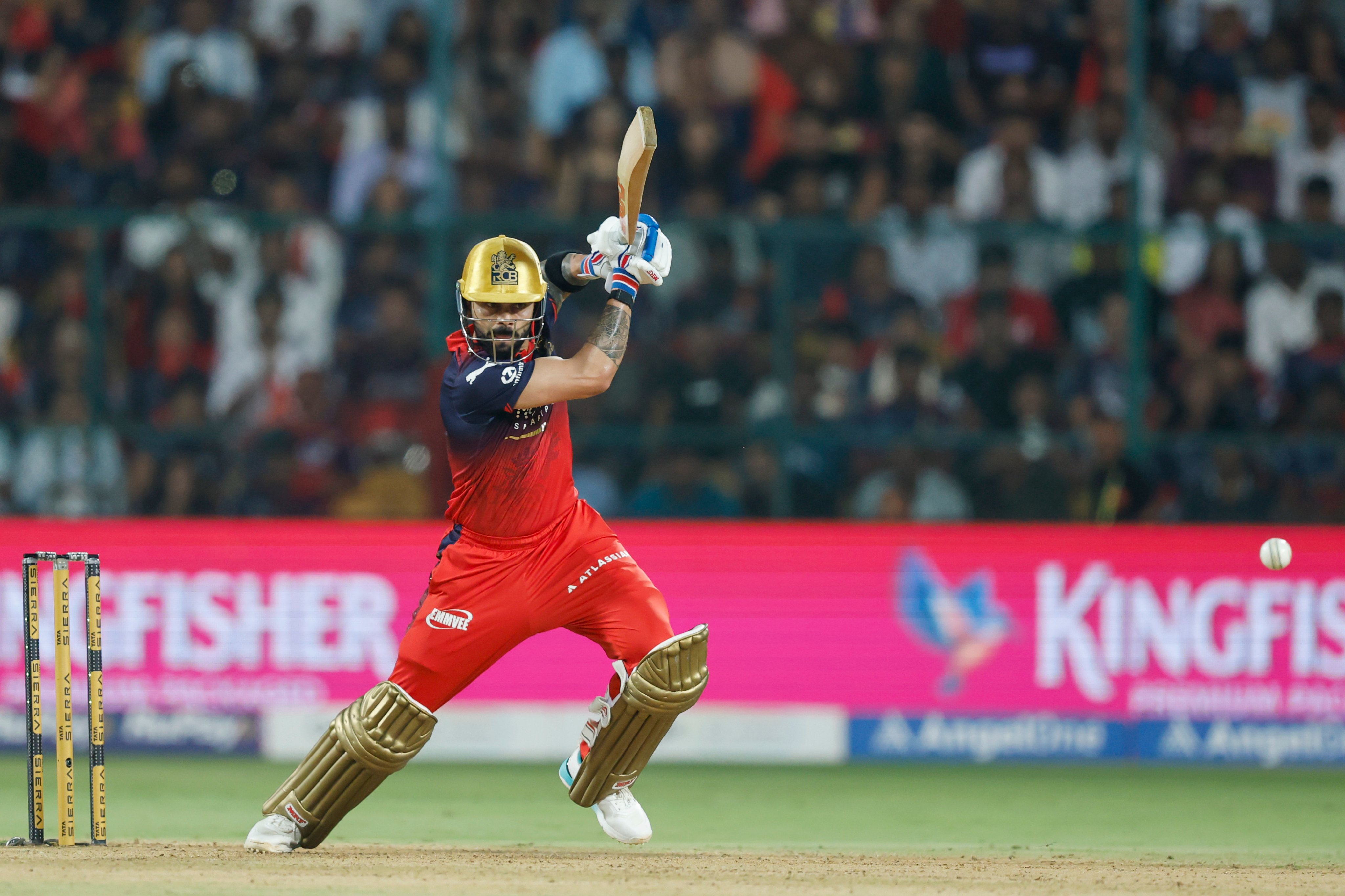 ಬೆಂಗಳೂರಿನಲ್ಲಿ ಕೊನೆಯ ಲೀಗ್‌ ಪಂದ್ಯ ಗೆದ್ದ RCB: ಕೊಹ್ಲಿ, ಪಡಿಕ್ಕಲ್ ಜುಗಲ್‌ಬಂದಿ