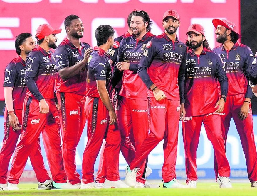 ಐಪಿಎಲ್‌ 2026: ಆರ್‌ಸಿಬಿ ‘ವೇಗ’ಕ್ಕೆ ಡೆಲ್ಲಿ ಚೆಲ್ಲಾಪಿಲ್ಲಿ