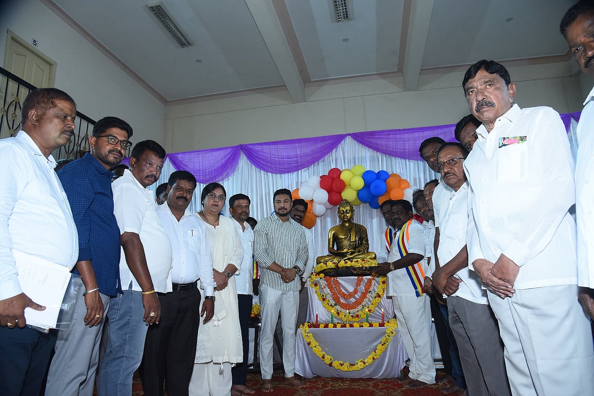 ಧ್ಯಾನ, ಮೌನದ ಹಾದಿಯಲ್ಲಿ ಸಾಗಬೇಕು: ಶಾಸಕ ದರ್ಶನ್ ಧ್ರುವನಾರಾಯಣ