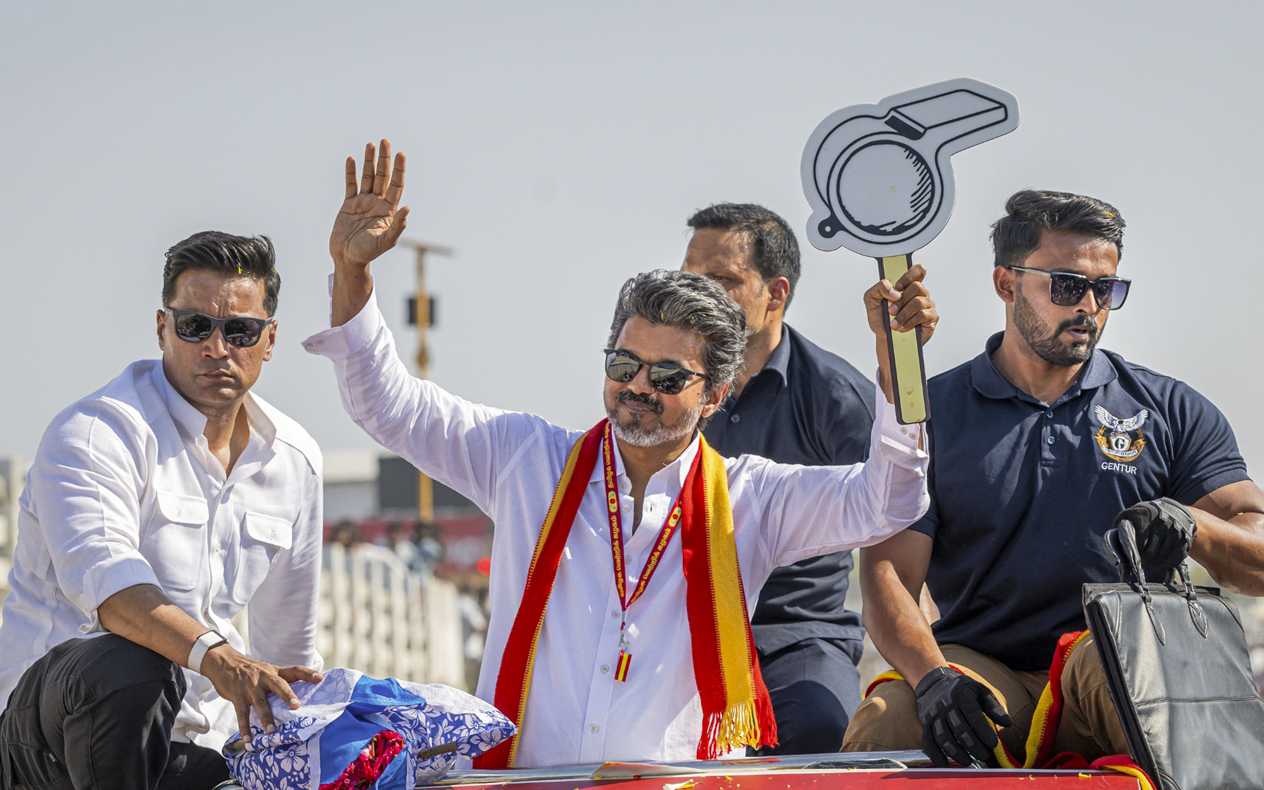ಟವಿಕೆ ಅಧ್ಯಕ್ಷ, ನಟ ವಿಜಯ್ 