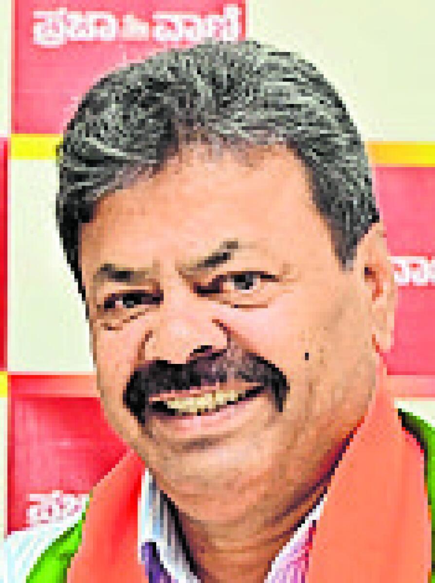 ರಾಜ್ಯದಲ್ಲಿ ಕಮಲ ಅರಳಿಸಿದ ಬಿಎಸ್‌ವೈ– ಎಂ.ಪಿ. ರೇಣುಕಾಚಾರ್ಯ