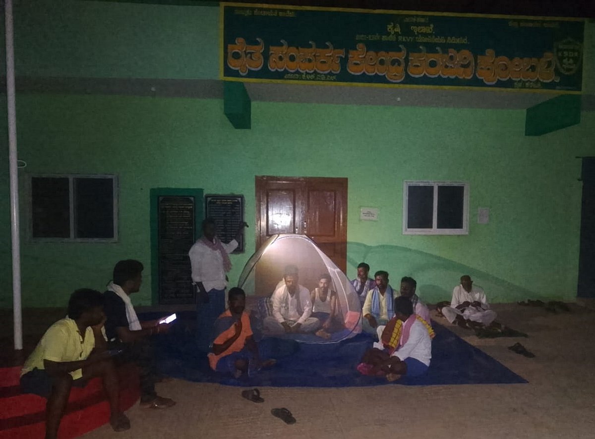 ಬಿತ್ತನೆ ಬೀಜಕ್ಕೆ ರೈತರ ಪರದಾಟ: ಪೊಲೀಸ್ ಭದ್ರತೆಯಲ್ಲಿ ಬೀಜ ವಿತರಣೆ l