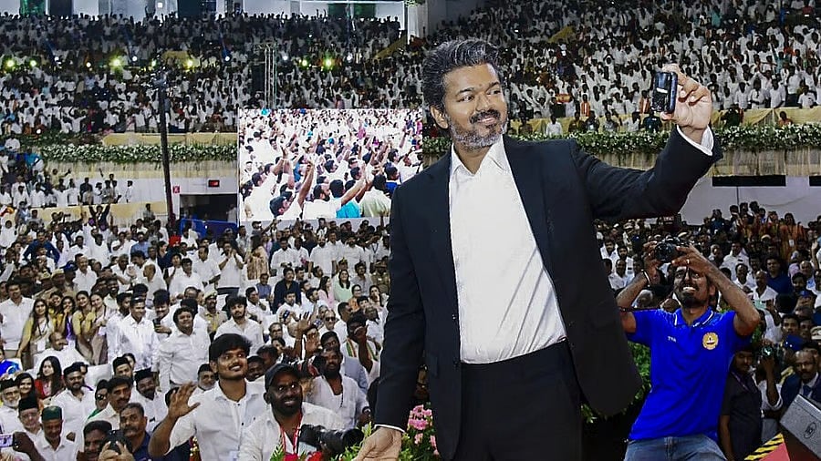 ಕಪ್ಪು, ಬಿಳಿ ಬಟ್ಟೆ ಧರಿಸುವುದು ಏಕೆ ಎಂದು ವಿವರಿಸಿದ ತಮಿಳುನಾಡು ಸಿಎಂ ವಿಜಯ್ 