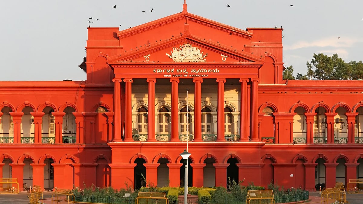 ನಗರಸಭೆಯಲ್ಲಿ 34 ವರ್ಷ ಟೈಪಿಸ್ಟ್ ಕರ್ತವ್ಯ: ಕಾಯಂ ಸೇವಾ ನಿವೃತ್ತಿಗೆ ಅರ್ಹ ಎಂದ HC