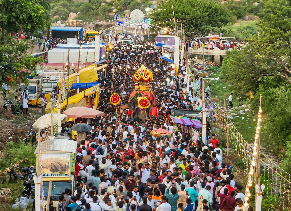 ಹೇಮಗುಡ್ಡ: ಸಂಭ್ರಮದ ಅಂಬಾರಿ ಮೆರವಣಿಗೆ