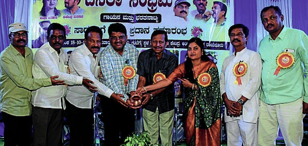 ಹೊಸ ಪೀಳಿಗೆಗಾಗಿ ದೇಸಿ ಕಲೆ ಉಳಿಸಿ: ಹೋರಾಟಗಾರ ಬಸವರಾಜ ಕಳಸ