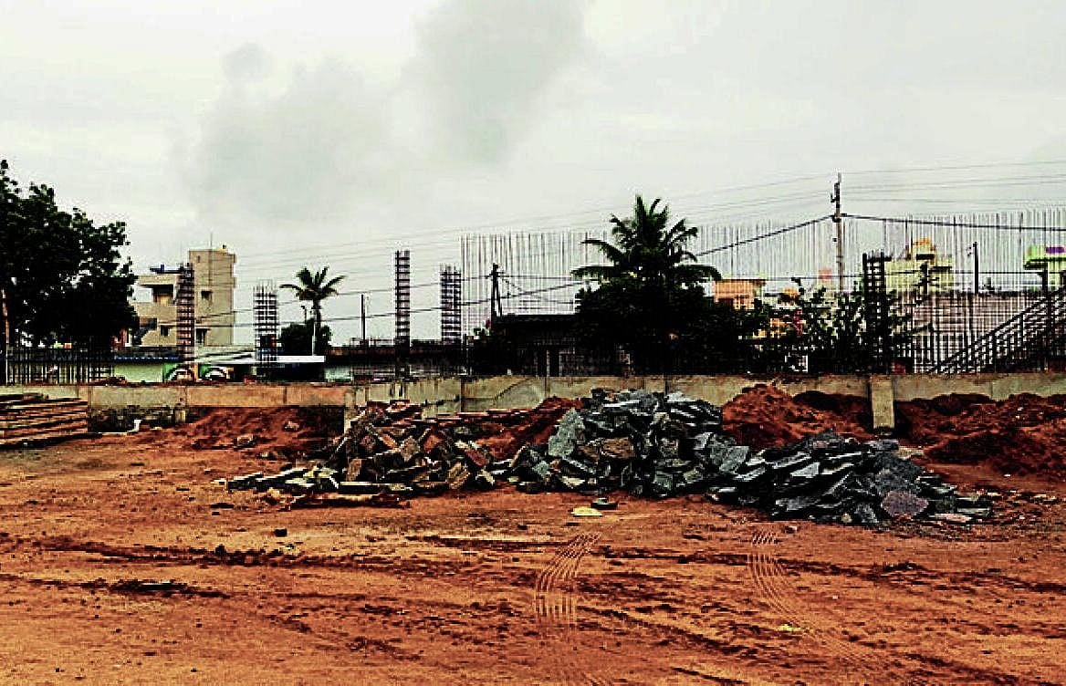 ಕೊರಟಗೆರೆ: ಖಾಲಿ ಮೈದಾನಕ್ಕೆ ಕ್ರೀಡಾಂಗಣದ ಮೆರುಗು
