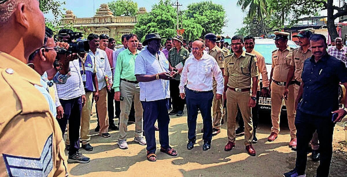 ಆನೆಗೊಂದಿ ಐತಿಹಾಸಿಕ ಸ್ಮಾರಕಗಳ ಸ್ಥಳಗಳಿಗೆ ಯುನೆಸ್ಕೊ ನಿಯೋಗ ಭೇಟಿ