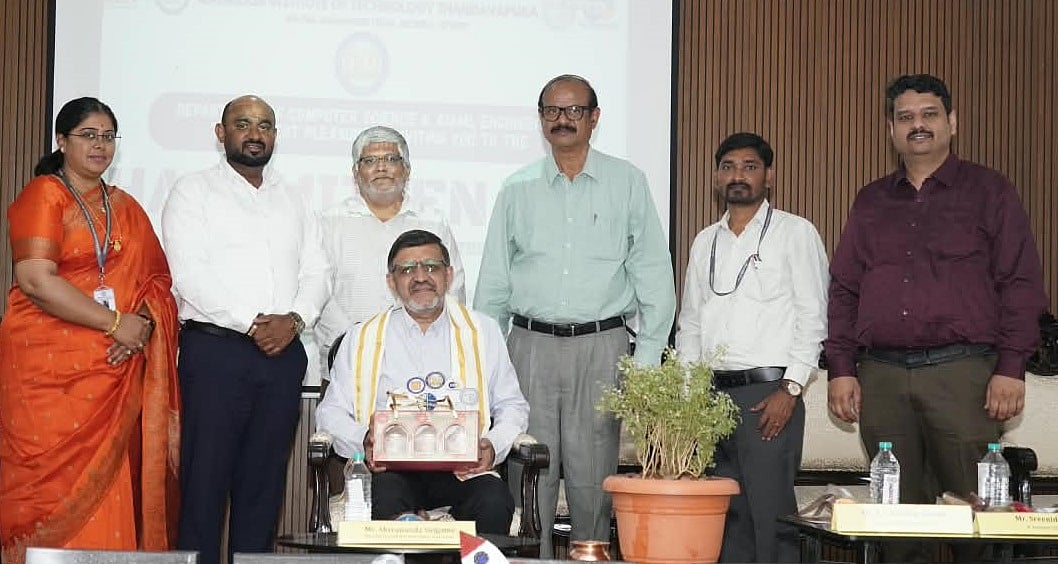 ಮೈಸೂರು | ಎಂಐಟಿಯಲ್ಲಿ ‘ಹ್ಯಾಕ್‌ಮಿಟ್ಟನ್‌’: 120 ತಂಡ ಭಾಗಿ