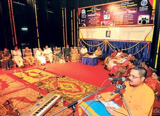 ನೆರೆಯ ಸಾಹಿತಿಗಳ ಪರಿಚಯವಿಲ್ಲ: ಎಚ್ಚೆಸ್ವಿ ವಿಷಾದ