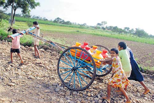 ಸಪ್ತನದಿ ನಾಡಲಿ  ಹನಿ ನೀರಿಗೂ ತತ್ವಾರ