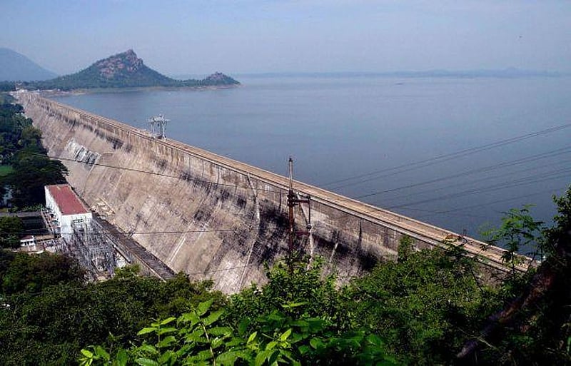 ಭಾರಿ ಮಳೆ: ಮೆಟ್ಟೂರು ಜಲಾಶಯ ಅರ್ಧ ಭರ್ತಿ