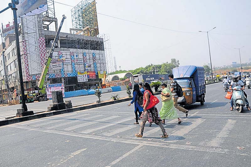 ಬೊಮ್ಮನಹಳ್ಳಿ ಜಂಕ್ಷನ್‌ ಬಳಿ ಅಪಘಾತ: ಬೈಕ್ ಸವಾರ ಸಾವು