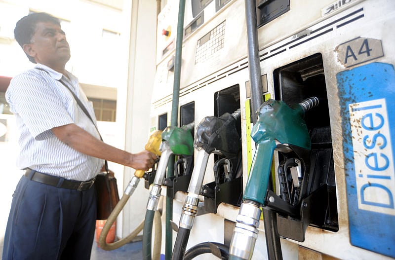 Petrol Diesel Price: ಬೆಂಗಳೂರಿನಲ್ಲಿ ಪೆಟ್ರೋಲ್ 6 ಪೈಸೆ ಏರಿಕೆ