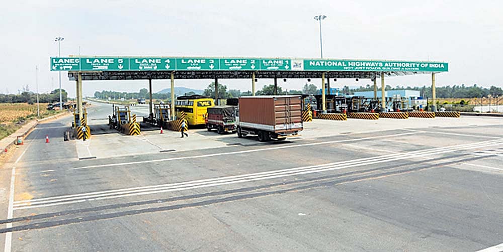 ಆಗಸ್ಟ್‌ 15ರಿಂದ ಫಾಸ್ಟ್ ಟ್ಯಾಗ್ ಆಧಾರಿತ ವಾರ್ಷಿಕ ಪಾಸ್‌ ಜಾರಿ: ಗಡ್ಕರಿ 