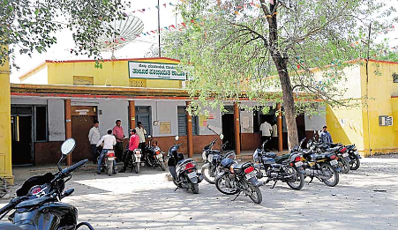 ಸಿಬ್ಬಂದಿ ಕೊರತೆ: ಮಂದಗತಿಯಲ್ಲಿ ಕೆಲಸ