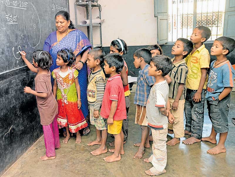 ಬೆಂಗಳೂರು: ಕನ್ನಡ ಶಾಲೆಗಳ ಸಬಲೀಕರಣ ಕಾಯ್ದೆ ಜಾರಿಗೆ ಆಗ್ರಹ