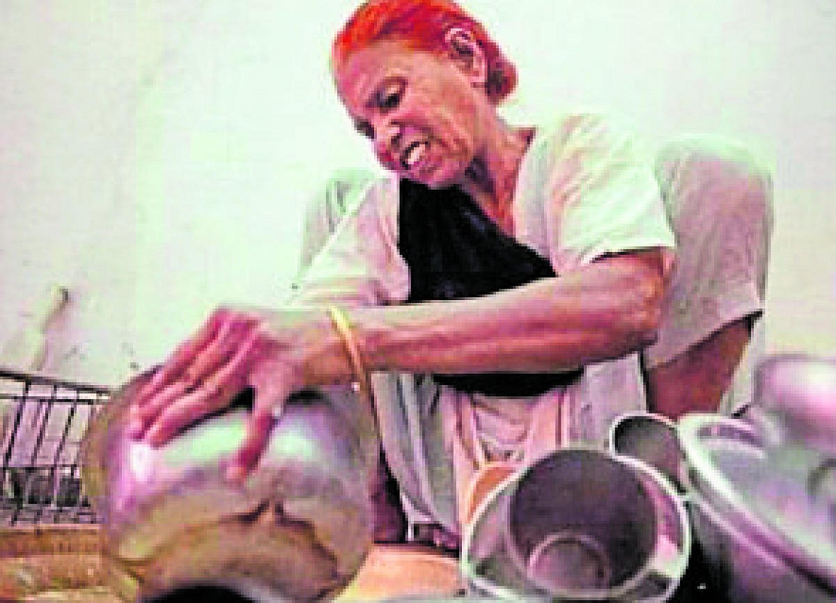 ಪ್ರಜಾವಾಣಿ ವಿಶೇಷ | ದುರ್ಬಲರ ‘ಸಾಮಾಜಿಕ ಭದ್ರತೆ‘ಯೂ ಅಭದ್ರ