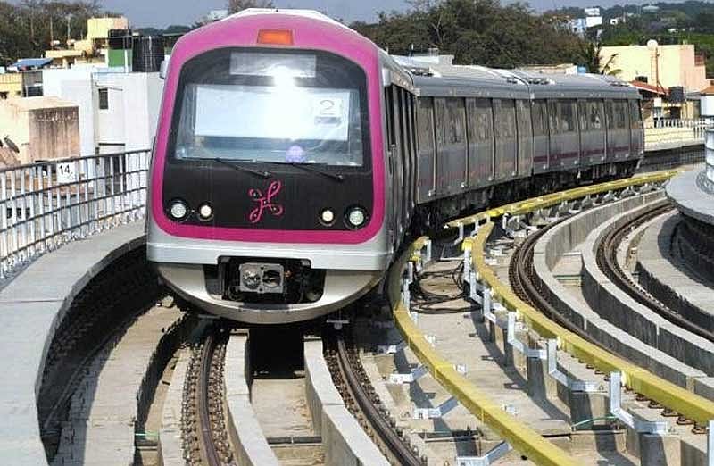 Bengaluru Metro: ಮೆಟ್ರೊ ಹಳಿಗೆ ಹಾರಿದ ವ್ಯಕ್ತಿಯ ರಕ್ಷಣೆ