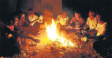 ಮೈಸೂರು | ನವೆಂಬರ್‌ನಲ್ಲೇ ಮೈ ಕೊರೆವ ಚಳಿ; ಮುಂಜಾನೆ ಇಬ್ಬನಿಯೂ ಹೆಚ್ಚಳ