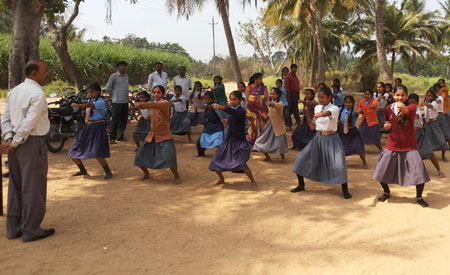 ಹೆಣ್ಣುಮಕ್ಕಳಲ್ಲಿ ಆತ್ಮಸ್ಥೈರ್ಯ ತುಂಬಿದ ಕರಾಟೆ
