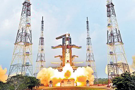 ISRO: ಶ್ರೀಹರಿಕೋಟಾದಿಂದ ನಭಕ್ಕೆ ಚಿಮ್ಮಿದ ಪಿಎಸ್‌ಎಲ್‌ವಿ–ಸಿ 62 ರಾಕೆಟ್