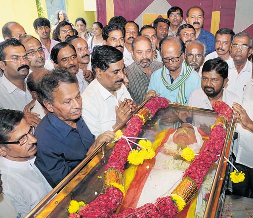 ಅಗ್ರಪಂಕ್ತಿಯ ಕನ್ನಡ ಪರಿಚಾರಕ ಹಾಲಂಬಿ