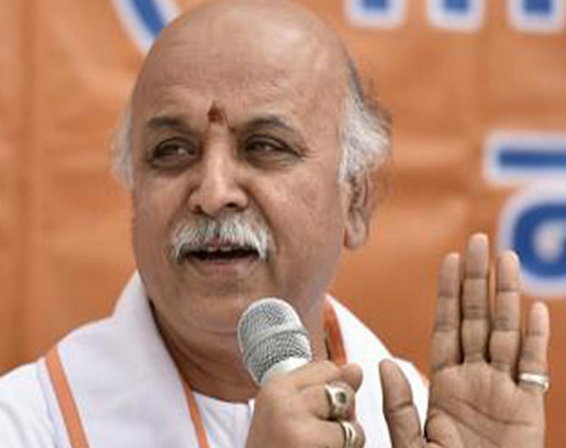 ದೇವಾಲಯಗಳನ್ನು ಕೆಡವಿ ಮೊಘಲರು ಮಸೀದಿಗಳನ್ನು ನಿರ್ಮಿಸಿದ್ದಾರೆ: ಪ್ರವೀಣ್ ತೊಗಾಡಿಯಾ