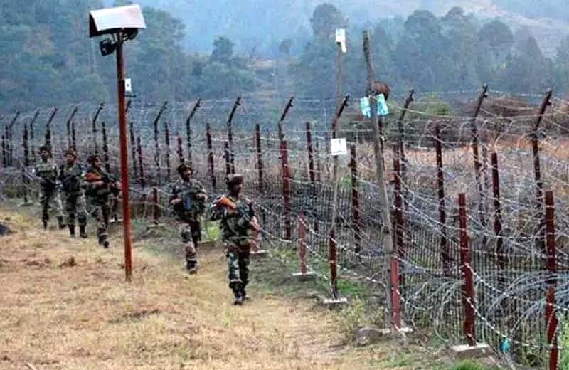 ಟ್ಯಾಂಕ್‌ಗೆ ಮದ್ದು ತುಂಬುವಾಗ ಸ್ಫೋಟ: ಇಬ್ಬರು ಯೋಧರು ಹುತಾತ್ಮ