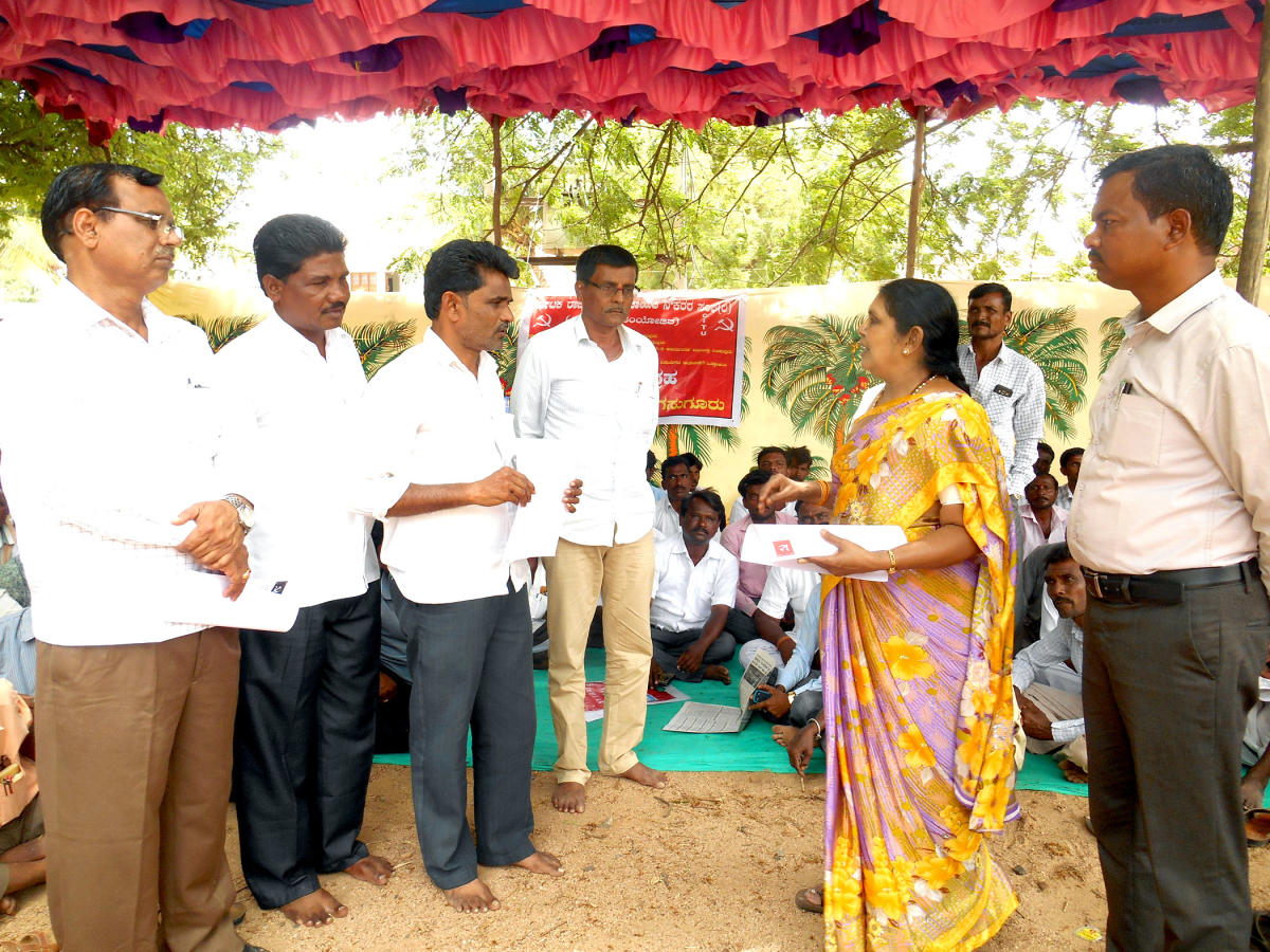 ವಿವಿಧ ಬೇಡಿಕೆಗಳ ಈಡೇರಿಕೆಗೆ ಆಗ್ರಹ