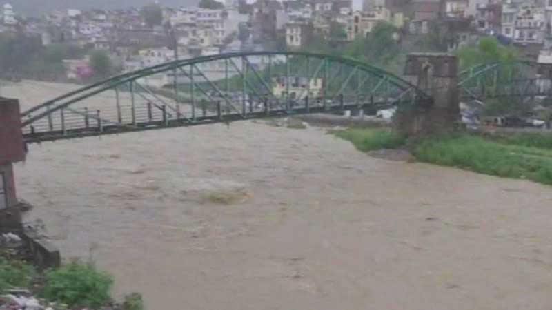 ಭಾರಿ ಮಳೆ: ಪ್ರವಾಹ ಎಚ್ಚರಿಕೆ, ಅಮರನಾಥ ಯಾತ್ರೆ ಸ್ಥಗಿತ