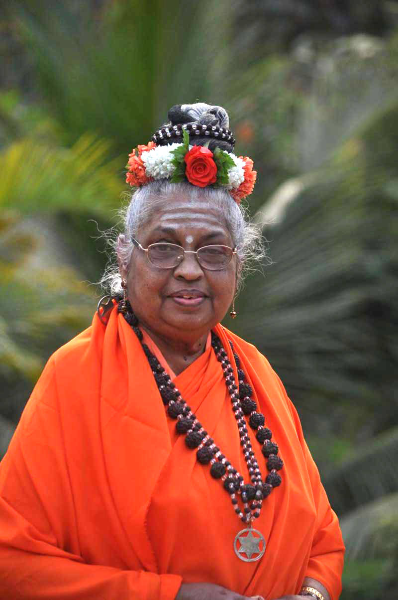 ಸಂಸತ್ ಸದಸ್ಯರ ಮನೆಯ ಮುಂದೆ ಸತ್ಯಾಗ್ರಹ: ಮಾತೆ ಮಹಾದೇವಿ ಎಚ್ಚರಿಕೆ