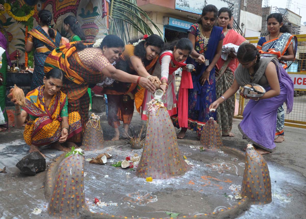 ಪಂಚಮಿ; ನಾಗ ದೇವನಿಗೆ ಎಲ್ಲೆಡೆ ನಮನ