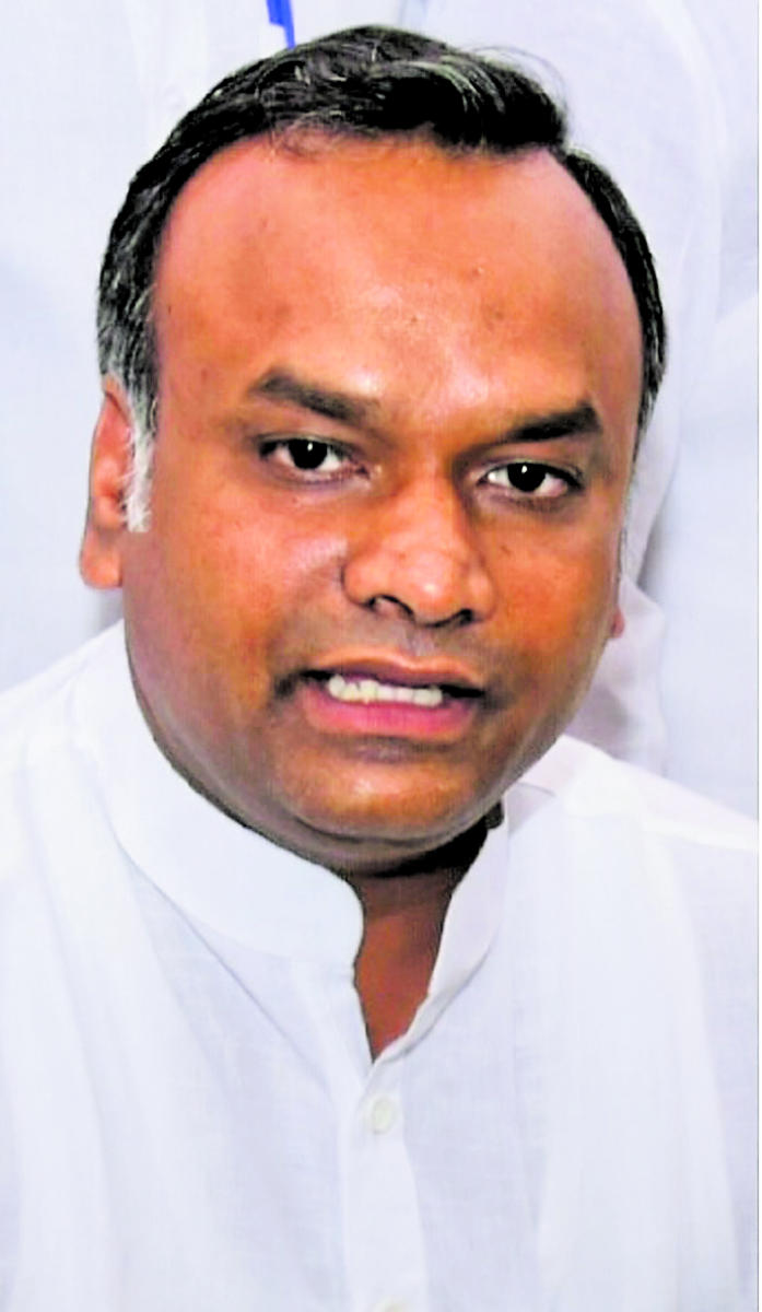 ಕೆಪಿಎಸ್‌ಸಿ ನಡೆಗೆ ಪ್ರಿಯಾಂಕ್ ಖರ್ಗೆ ಆಕ್ರೋಶ; ಸಿಎಂಗೆ ಪತ್ರ ಬರೆದು ಅಸಮಾಧಾನ