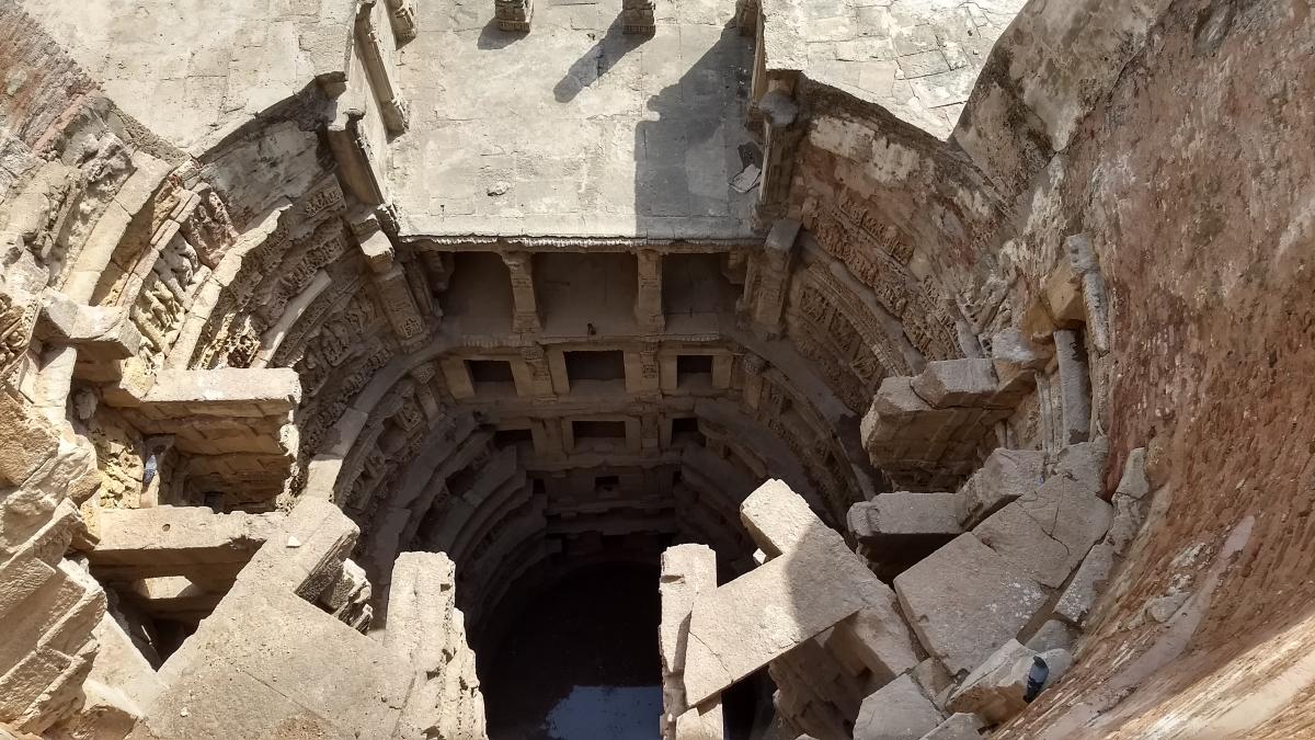 ವಾರೆ ವಾಹ್‌ ರಾಣಿ  ಕಿ ವಾವ್