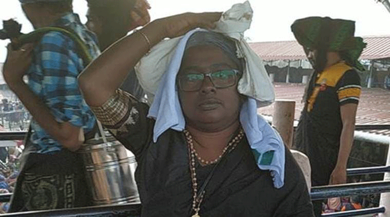 ಕೂದಲಿಗೆ ಬಿಳಿ ಬಣ್ಣ ಹಚ್ಚಿಕೊಂಡು ಶಬರಿಮಲೆ ದೇವಾಲಯ ಪ್ರವೇಶಿಸಿದ ದಲಿತ ಮಹಿಳೆ