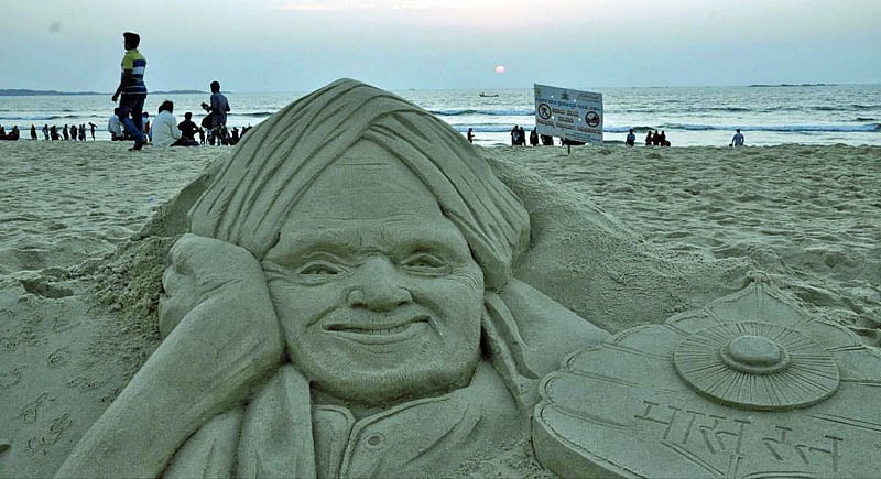 ಸಿದ್ಧಗಂಗಾ ಶ್ರೀಗಳಿಗೆ ಭಾರತರತ್ನ: ಸುರ್ಜೆವಾಲಾ ಆಗ್ರಹ
