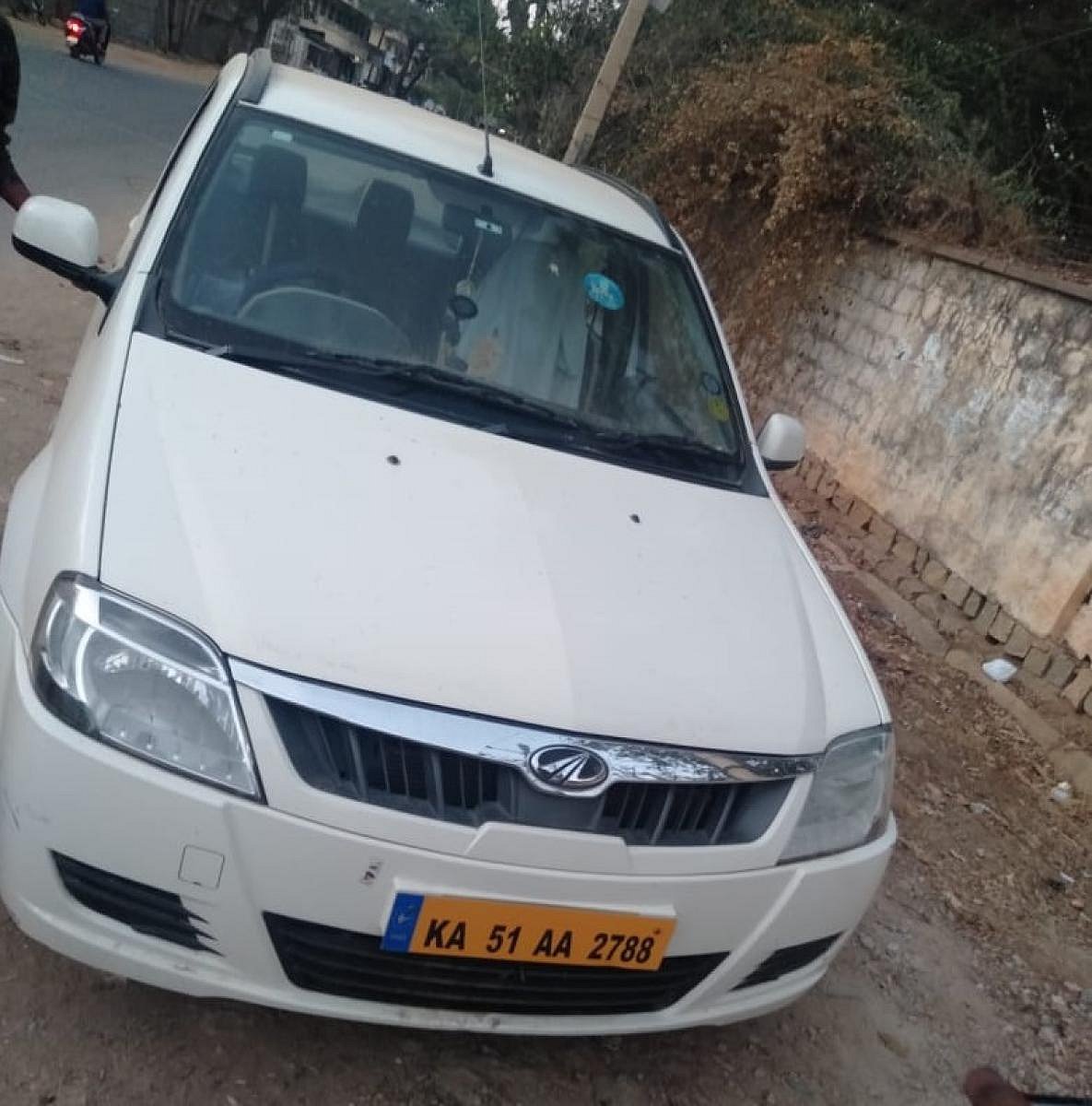 ಕ್ಯಾಬ್ ಚಾಲಕನ ಮೇಲೆ ಯುವತಿಯರ ಹಲ್ಲೆ
