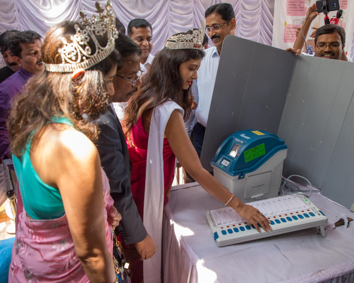 ಮಹಿಳೆಯರು ಹೆಚ್ಚಿರುವಲ್ಲಿ ‘ಸಖಿ’ ಮತಗಟ್ಟೆ